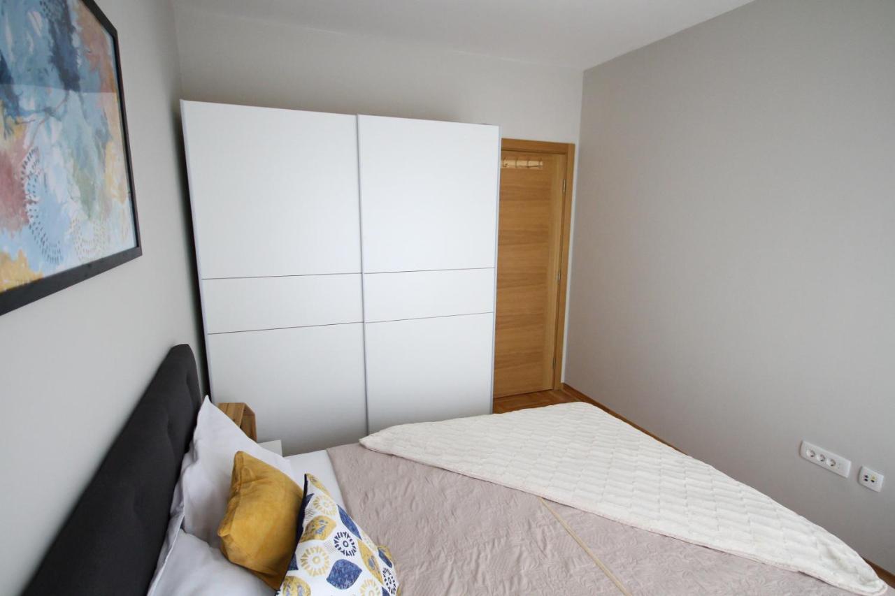 Laki Apartment Tivat Luaran gambar